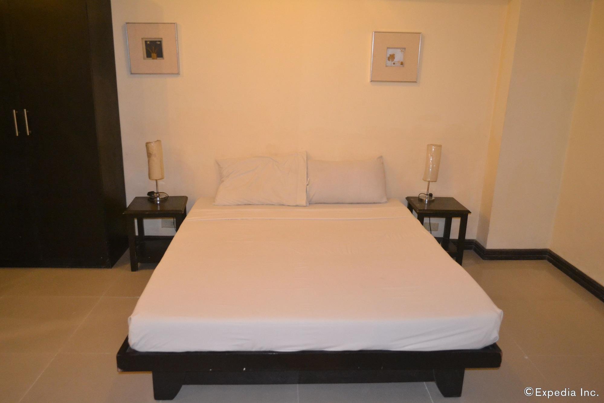 Lancaster Hotel Cebu Мактан Екстер'єр фото