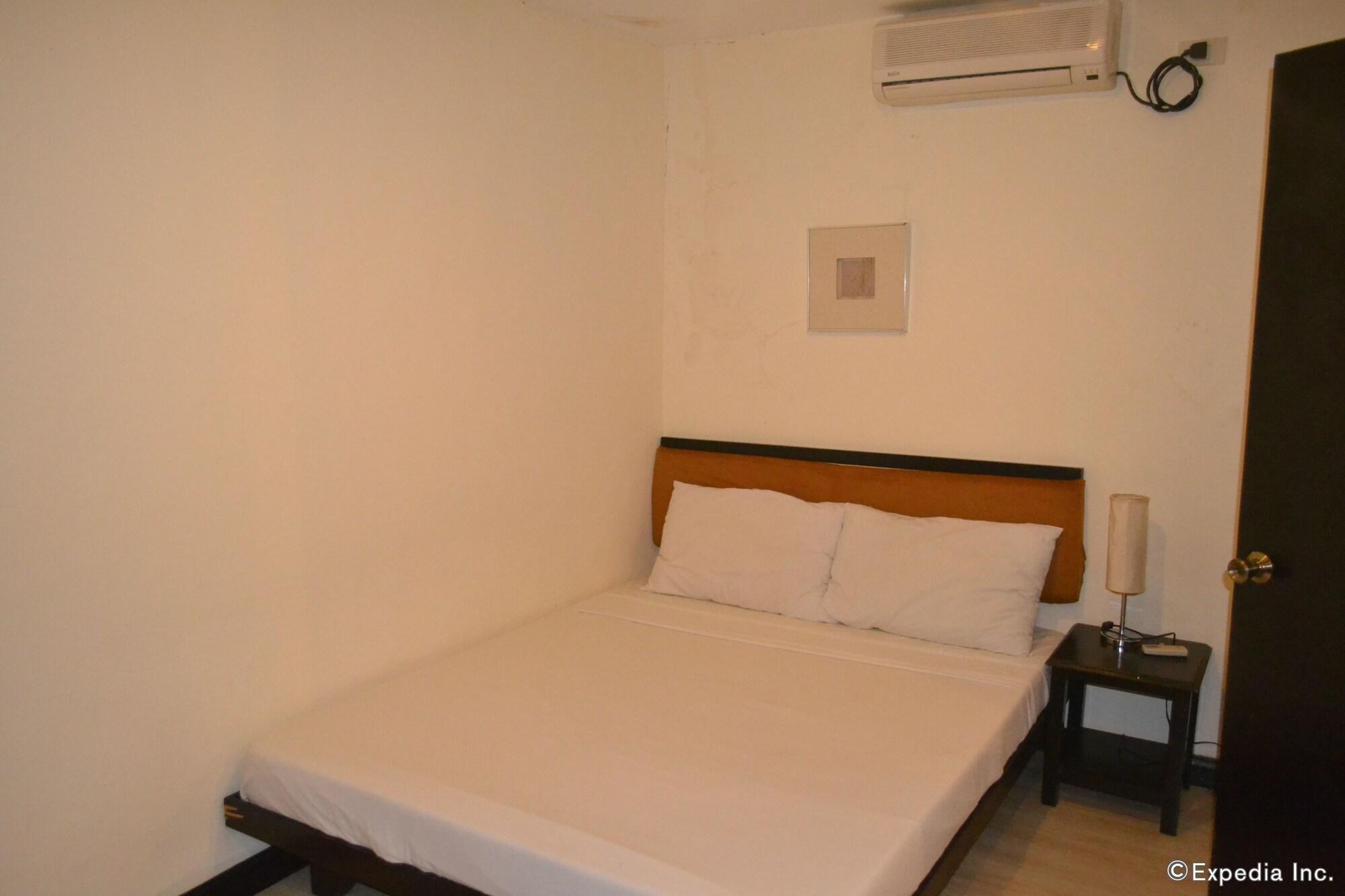 Lancaster Hotel Cebu Мактан Екстер'єр фото