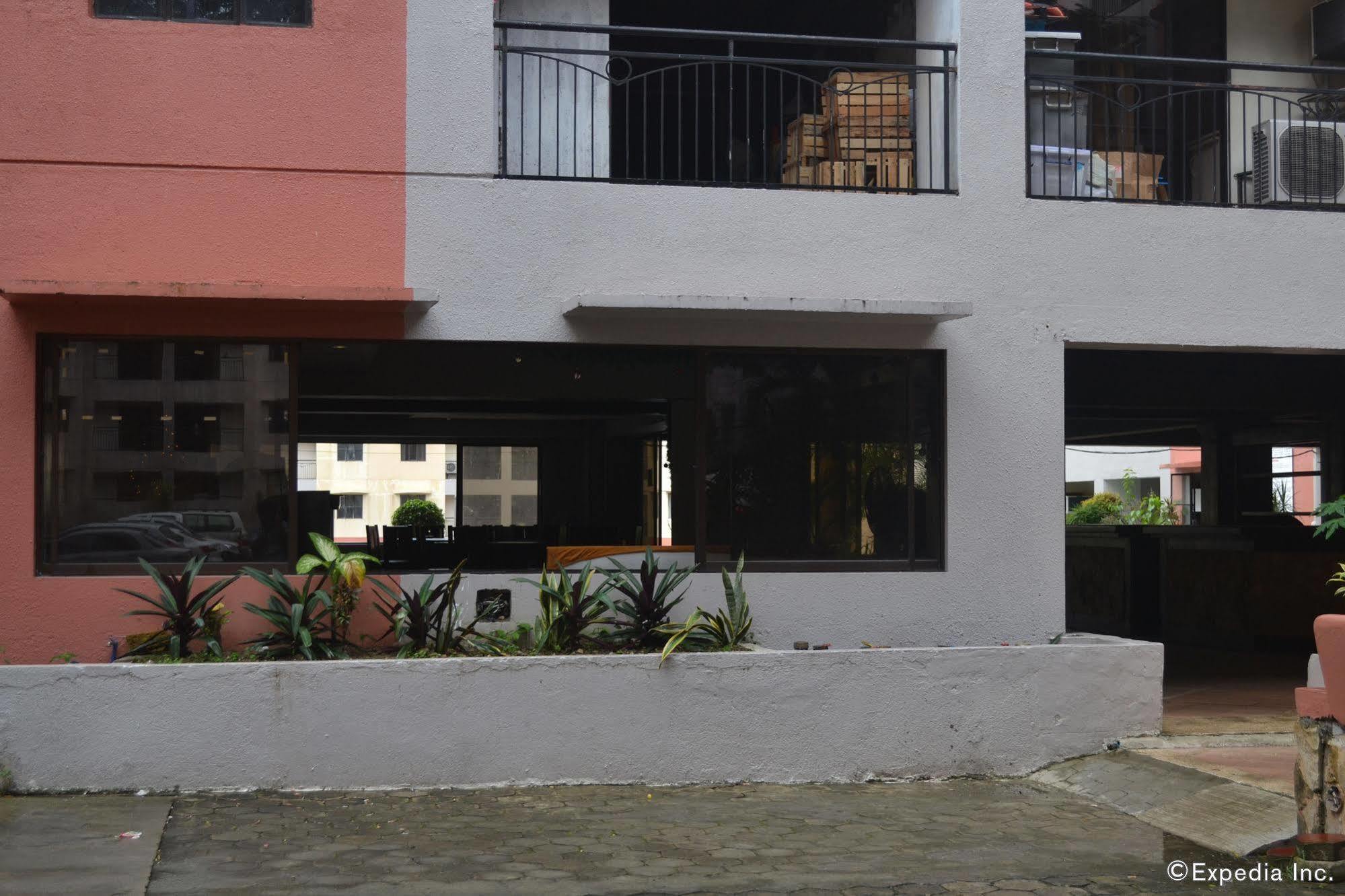 Lancaster Hotel Cebu Мактан Екстер'єр фото